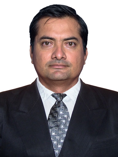 Dr. Ghenkis Amilcar Ezcurra Zavaleta